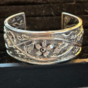 Vintage Silpada Sterling Silver Flower Cuff Bracelet